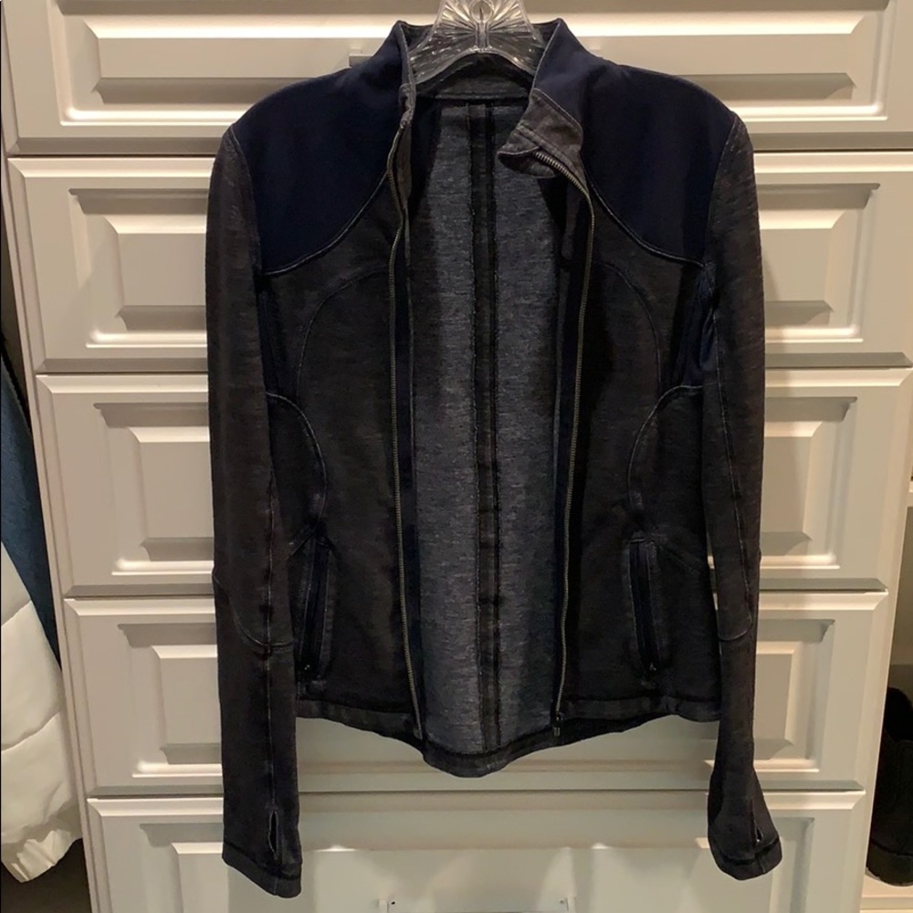 Lululemon running jacket - Picture 2 of 4